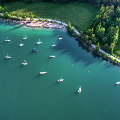 Sailing in Maurach am Achensee Lake Achensee is a dream destination for sailing enthusiasts.