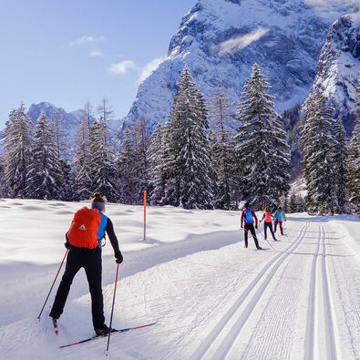 Cross-country skiing at Lake Achensee Pure cross-country skiing pleasure in the Karwendel valleys at Lake Achensee.