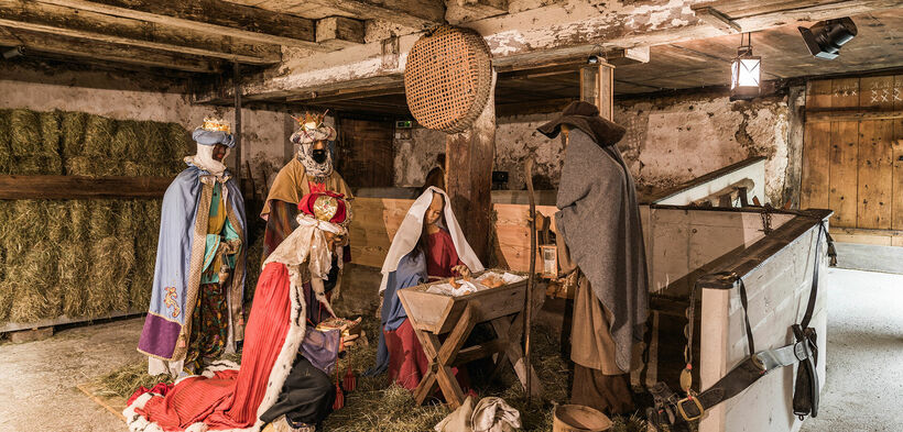 Nativity scene at the history museum Sixenhof Each year, the local history museum Sixenhof plays host to the Tirolean Mountain Christmas with a live-size nativity scene and live animals.