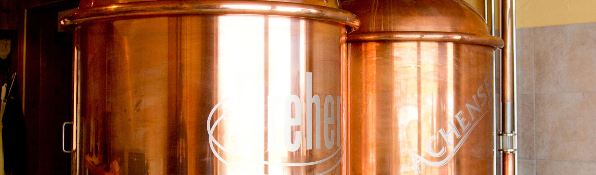 Achensee beer Since December 2010 in Langlaufstüberl in Pertisau, at the entrance to the Karwendel valleys, naturally cloudy beer has been produced in the first brewery in Achensee.