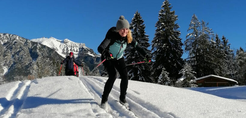 Participant of the 2024 cross-country skiing camp A participant in the 2024 cross-country skiing camp practises in classic style.