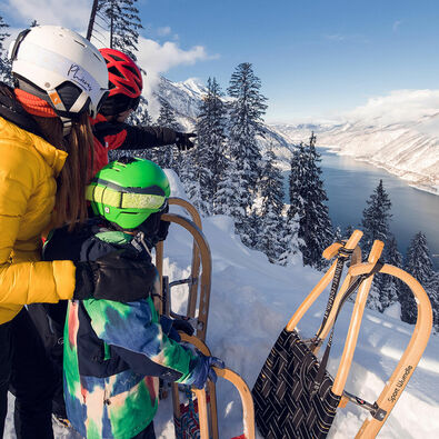 Rodeln in Pertisau am Achensee Ein Ausflug auf der Rodelbahn des Zwölferkopfs ist ein herrliches Wintervergnügen für die ganze Familie.
