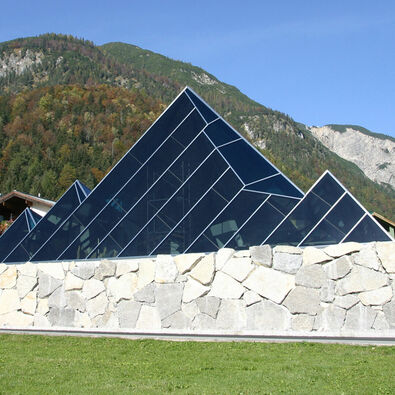 Tiroler Steinöl Vitalberg in Pertisau am Achensee The visitor centre Tiroler Steinöl Vitalberg in Pertisau am Achensee is a popular excursion for all ages.