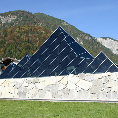 Tiroler Steinöl Vitalberg in Pertisau am Achensee The visitor centre Tiroler Steinöl Vitalberg in Pertisau am Achensee is a popular excursion for all ages.