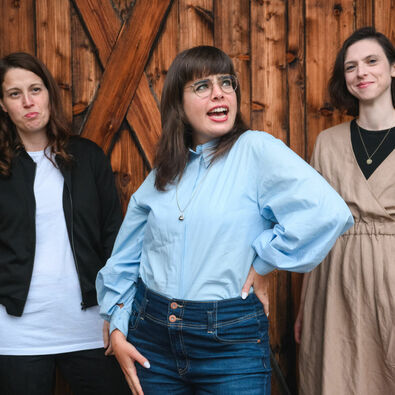 achensee.literatour 2022 Angela Lehner, Theodora Bauer und Jessica Lind bei der achensee.literatour 2022.
