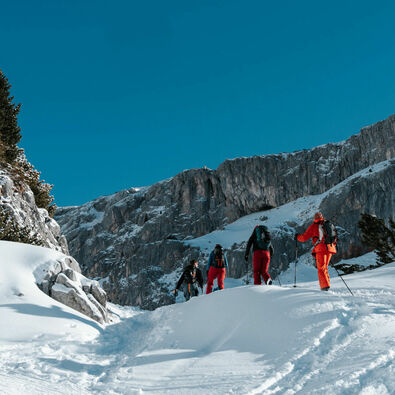 Teilnehmer beim Skitourencamp im Rofan am Achensee.
