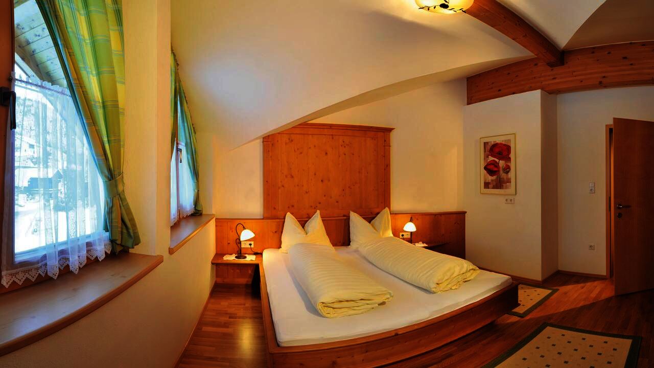 Schlafzimmer.jpg
