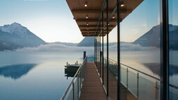 Fürstenhaus - Ausblick vom Steg auf den morgendlichen Achensee